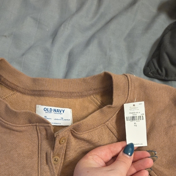 Tan Sweatshirt - Picture 2 of 2